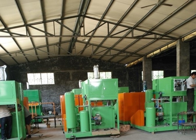 máquina de fabricación de cartón grande del huevo de la capacidad 2000pcs/h, cadena de producción auto de la bandeja del huevo