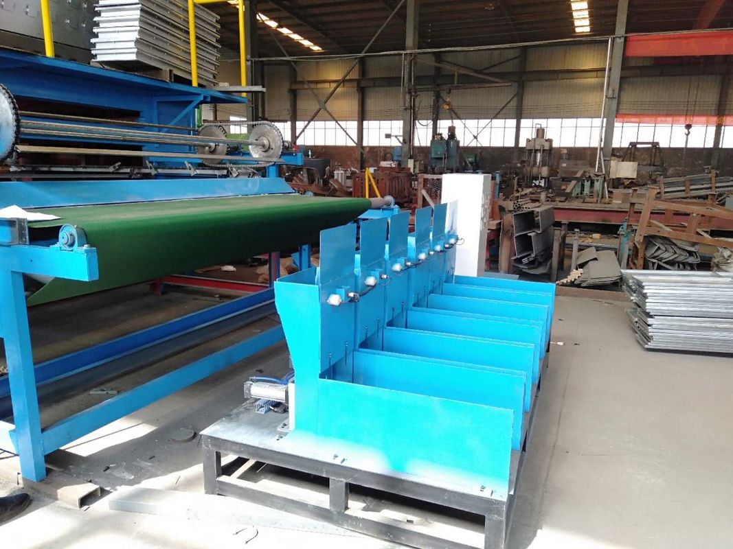 Máquina completamente automática de la bandeja del huevo con el secador metálico 6000pcs de 4 capas por hora